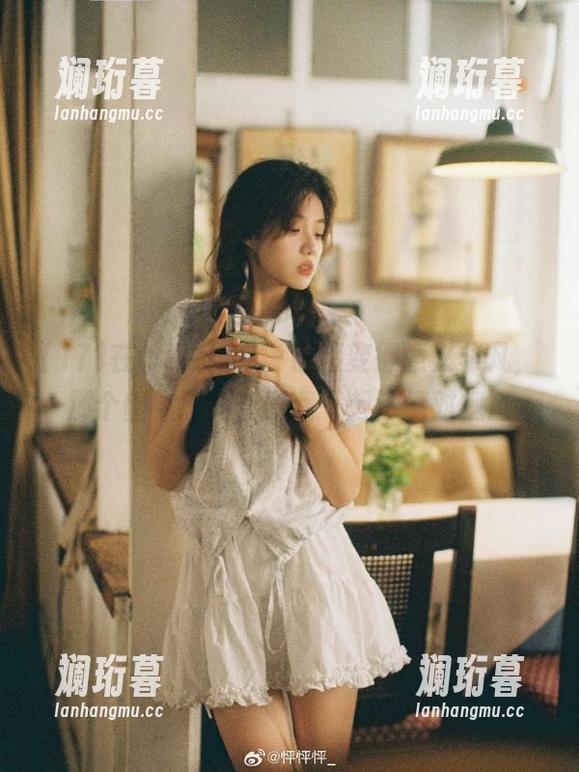在www.17，链接变得意义非凡，那个幽默感简直跟我一起深情对视！