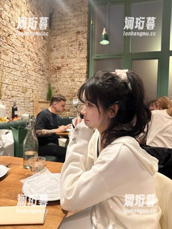 51吃瓜 永不迷路?下载51吃瓜,瓜田围绕,走到哪吃到哪!