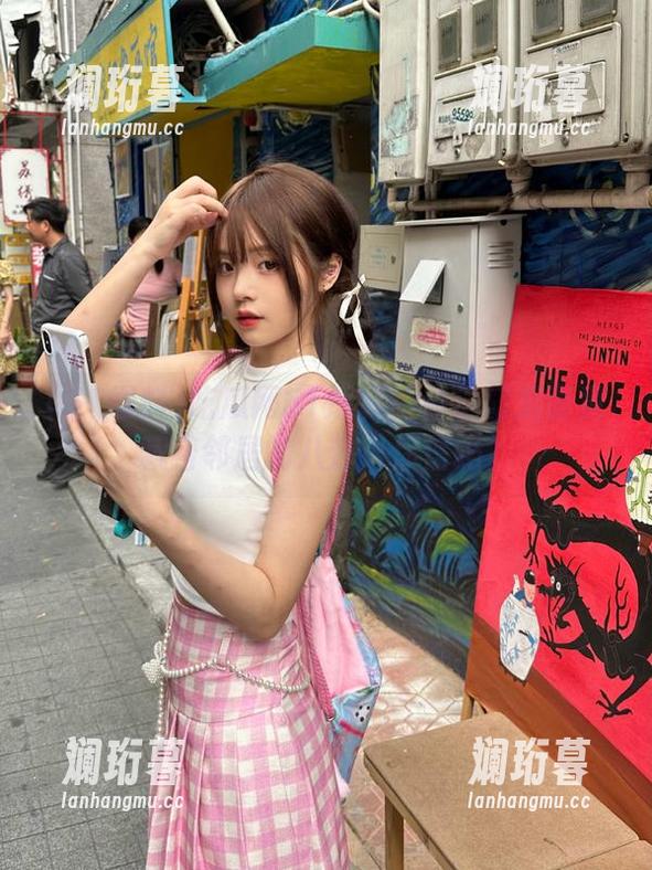 51爆料 吃瓜网51爆料:传送门后面竟藏着邻居的八卦,你信吗?