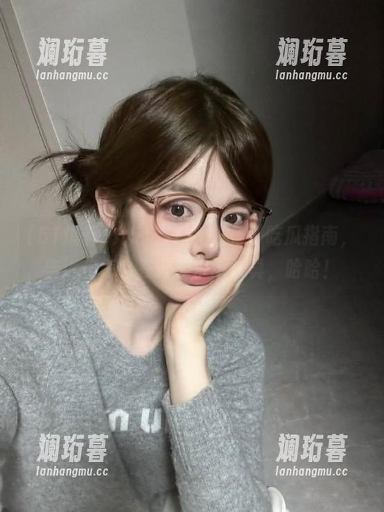 51爆料 “51爆料”发布了吃瓜指南,告诉你怎么在闲聊中不认真,哈哈!
