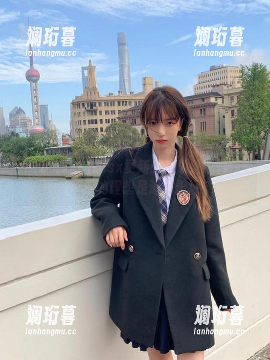 718.sx更新：被瓜砸中怕什么，咱们的理想是追到永远！