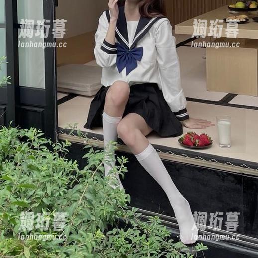 到底是谁的瓜更好吃？91吃瓜苹果版爆料睁大眼！
