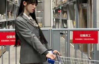 最近“91黑料”首页的免费版有点吸引人，保准那些恩怨情仇又要掀起新一轮高潮。