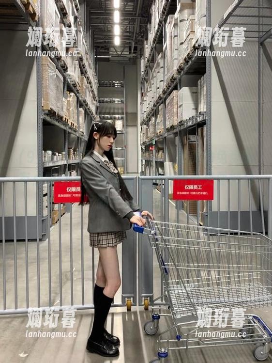 91黑料 最近“91黑料”首页的免费版有点吸引人,保准那些恩怨情仇又要掀起新一轮高潮。