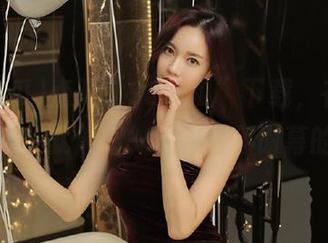 点开“92吃瓜”下载，在线围观八卦，就像看一场永远不谢幕的戏！