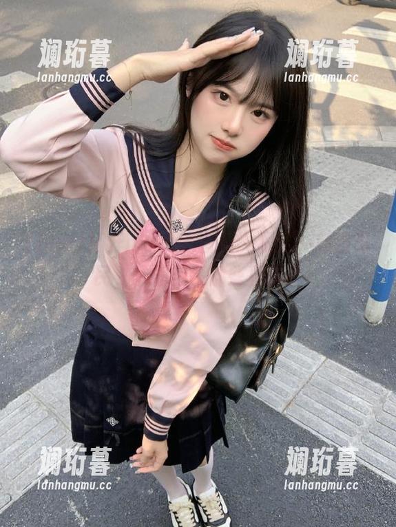 打开hlwbet首页，跟我一起当瓜民，谁还在乎那些真相？