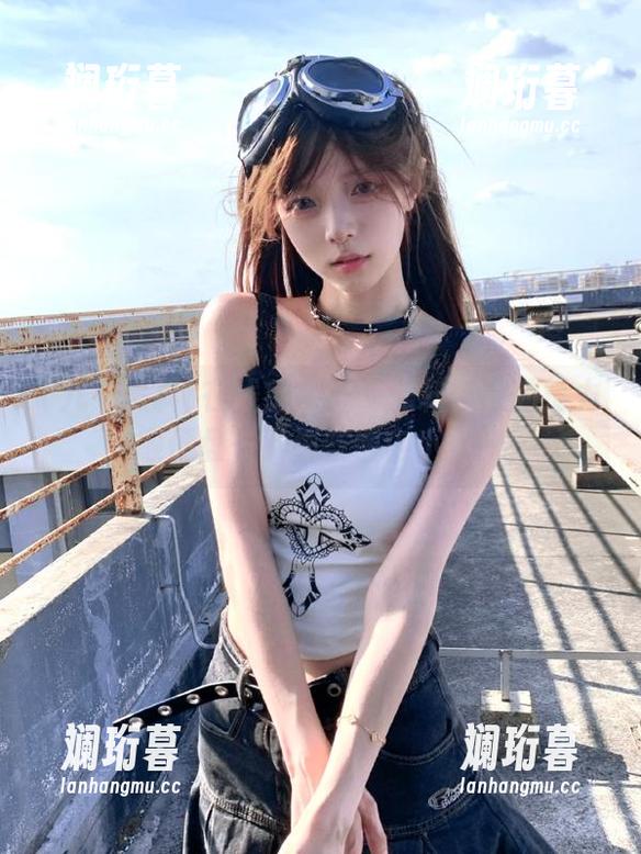 九一黑料 在线感受九一黑料资源的热力,顺便盘一下那些圈内小秘密!