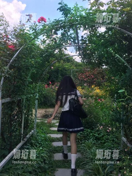 五一吃瓜官网网页版：你绝对不能错过的链接！真的是辣眼睛