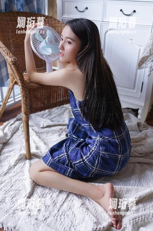 植根在iOS上的五一吃瓜提示：今天的大瓜，说不定就是下一个热搜炸弹！