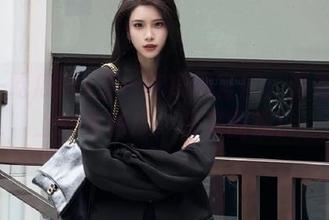 五一吃瓜网官网：青青草地上的奇葩瓜，快来围观！