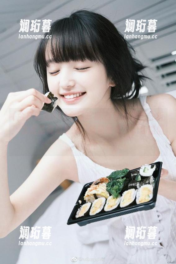 今日吃瓜51官网独到分析：老虎菜视频里的“隐秘哲学”，你能懂几分？
