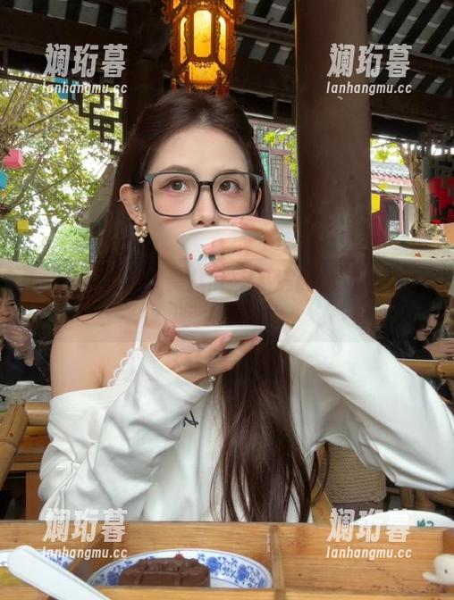 想要八卦永不消退？那就快来吃瓜天堂！