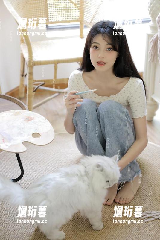 吃瓜网首页出事了，黑料和猛料齐飞，谁的瓜真好吃？