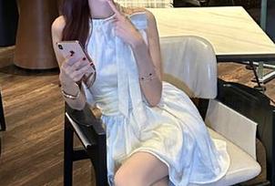 网页里的秘密，真是让人追着“我要吃瓜网”跑啊！