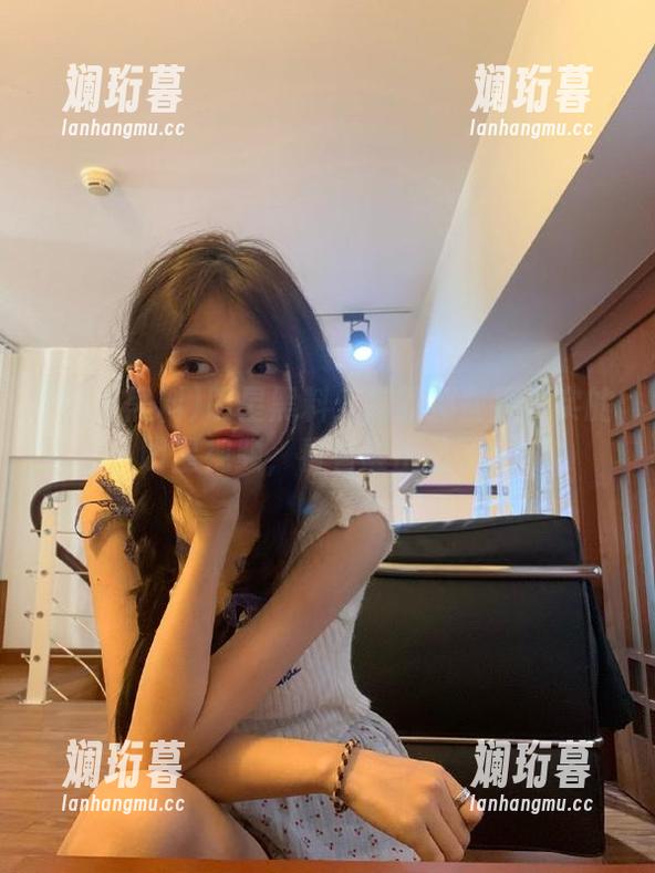 明星黑料：揭露那些更真实的明星视频，看看谁出丑了！