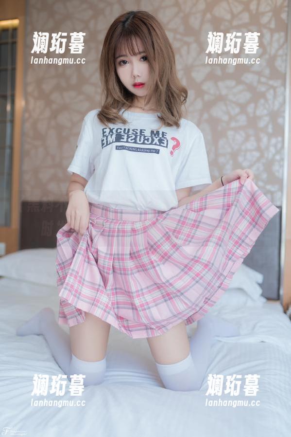 黑料不打烊 黑料不打烊,我来了!观看时发现封了吗?画风有点不对啊。