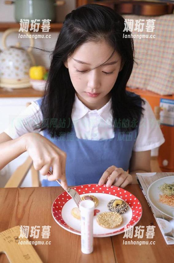 黑料吃瓜网站的永久传送门，让我脑子都变成了瓜田！