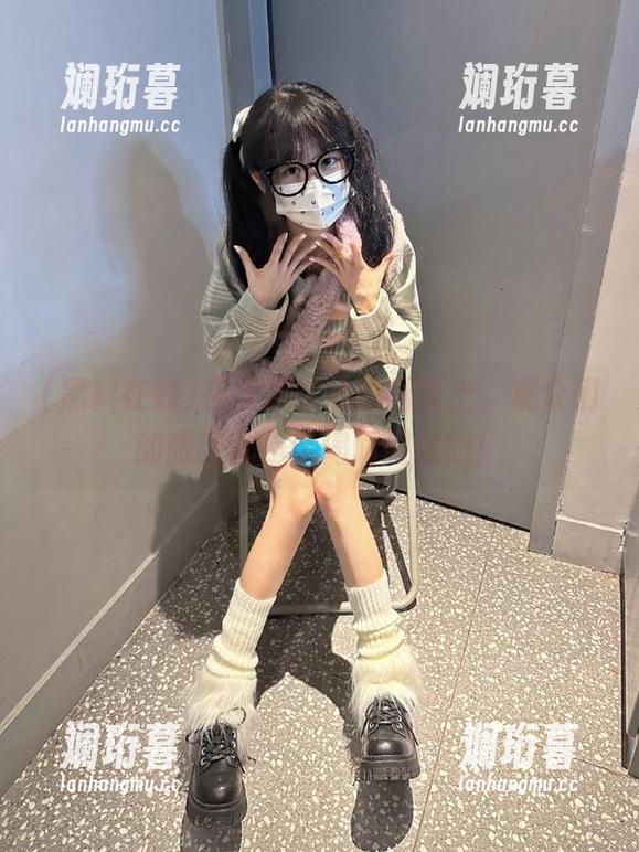 黑料在线 在黑料在线的网页上,观众们的眼睛都是饥渴而闪亮的!