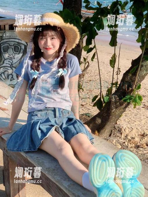 安卓版黑料正能量zzzttt，传送门在这里，瓜子已备齐，快来一起吃瓜吧！