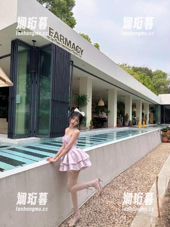 “91黑料社”帮我收集黑料的同时，还免费赠送了个神奇网址，感恩无法言说。