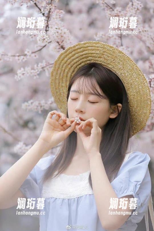 黑料网 黑料网狂欢不停,免费内容不打烊,简直就是老铁!