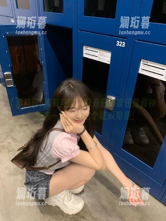 黑料网 黑料网的入口是密码锁还是闹钟?快来一起破解这个吃瓜难题!