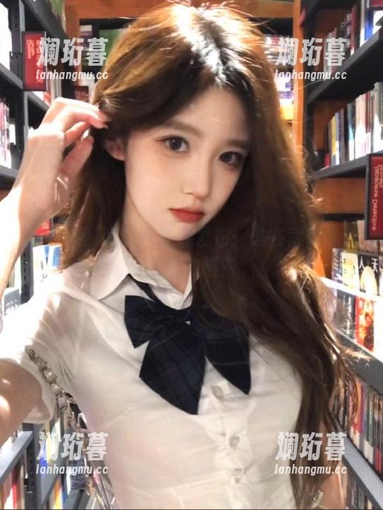 黑料网 黑料网在线发布:谁在背后黑暗角落偷瞄?